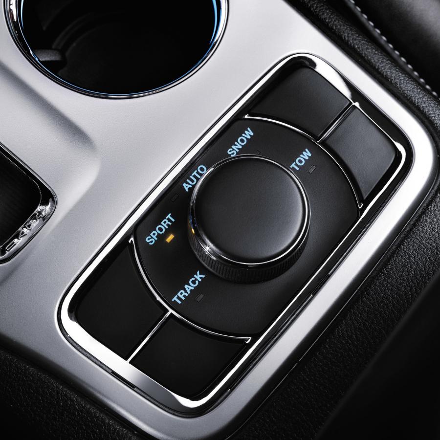  Jeep Grand Cherokee SRT8 2012 года  (фото 121 из 186)